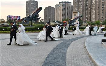 المنطقة المركزية العسكرية تنظم حفل زفاف جماعي لـ102 شاب وفتاة بمحافظات نطاق المسؤولية