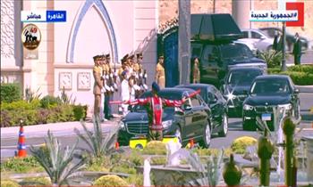 الرئيس السيسي يصل إلى مقر انعقاد الندوة التثقيفية للقوات المسلحة