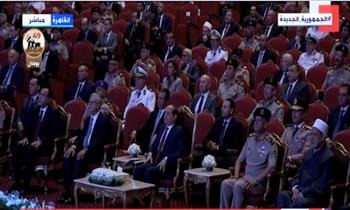 الرئيس السيسي يشاهد فيلما وثائقيا عن إرادة المصريين عبر العصور