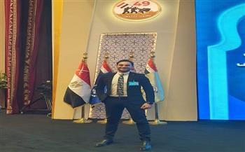 مصطفى حجاج يخوض أولى تجاربه الاستعراضية أمام رئيس الجمهورية بندوة القوات المسلحة