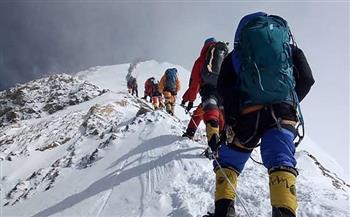 استئناف عمليات البحث عن متسلقي الجبال في الهيمالايا