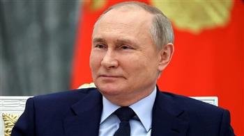 رئيس أوزبكستان يمنح بوتين وسام الصداقة من أعلى درجة
