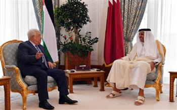 الرئيس الفلسطيني يجري مكالمة هاتفية مع أمير قطر
