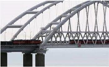 استئناف حركة مرور السيارات بالاتجاهين على جسر القرم