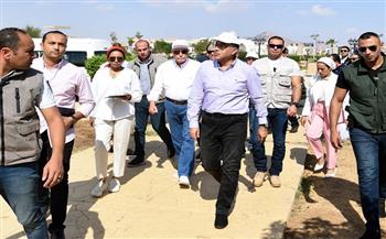 رئيس الوزراء يتفقد المنطقة الخضراء بمحيط المركز الدولي للمؤتمرات بشرم الشيخ
