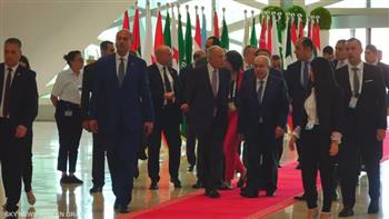 القمة العربية تتصدر اهتمامات الصحف الجزائرية وتصفها بأنها "يوم مشهود يحمل رمزية تاريخية"