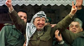 الفلسطينيون يحيون ذكرى استشهاد ياسر عرفات بالضفة الغربية وقطاع غزة