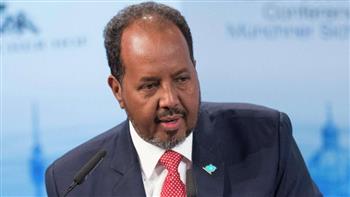 الرئيس الصومالي يتوجه لأسمرة لبحث تعزيز التعاون الأمني مع نظيره الإريتري