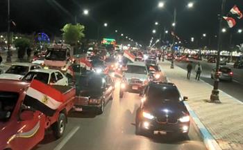 مسيرات بالأعلام والسيارات لدعم الرئيس السيسي والدولة «فيديو»
