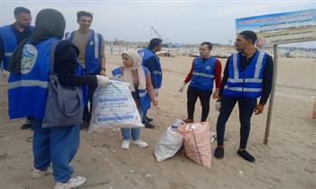 محافظ الإسكندرية: تكثيف حملات تنظيف الشواطئ من المواد البلاستيكية