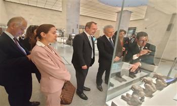 سفيرا اليونان وقبرص يزوران المتحف القومي للحضارة