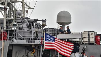 "البحرية الأمريكية": اعترضنا في 8 نوفمبر سفينة محملة بمواد متفجرة متجهة من إيران لليمن