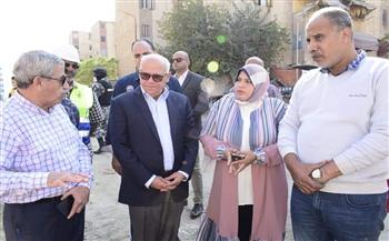 محافظ بورسعيد يتابع سير أعمال مشروع الصرف الصحي بمنطقة علي بن أبي طالب