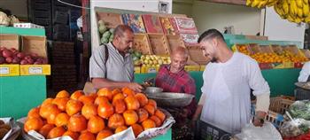 استمرار الحملات التفتيشية على سوق الخضار بـ«القصير»