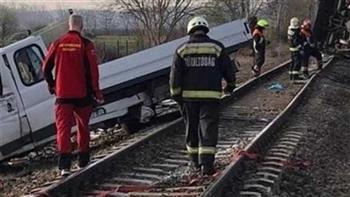 مقتل أربعة أشخاص في حادث اصطدام سيارة بقطار شمال أرمينيا