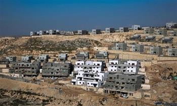 قوات الاحتلال الإسرائيلية تصادق على آلاف الوحدات الاستيطانية وتوسيع جدار الفصل العنصري