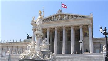 البرلمان النمساوي يرفض سحب الثقة من الحكومة بسبب اتهامات المعارضة لها بالفساد