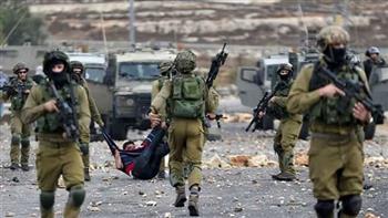 إصابة طفل فلسطيني في اعتداء للمستوطنين بالخليل