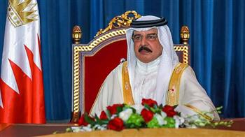 وزراء البحرين الجدد يؤدون اليمين الدستورية أمام الملك حمد بن عيسى