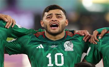 كأس العالم 2022.. بكاء نجم المكسيك خلال عزف النشيد الوطني لبلاده (صور)