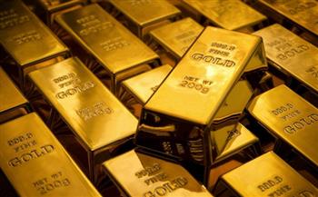أسعار الذهب تتراجع 5.68 دولار في المعاملات الفورية