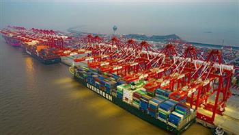 شنغهاي تسجل زيادة في تجارتها الخارجية بنسبة 5.3 بالمائة خلال الأشهر العشرة الأولى