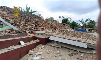 إنقاذ طفل بعد 45 ساعة تحت أنقاض الزلزال المدمر في إندونيسيا