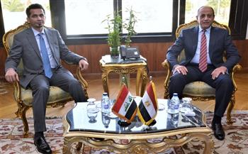 وزير الطيران يبحث مع مسئول عراقي التعاون في مجال النقل الجوي