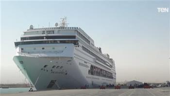 بدء استقبال رحلات السفينة السياحية «Splendid» بميناء السخنة (فيديو)