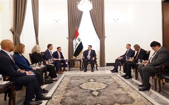 رئيس الوزراء العراقي يبحث مع وفد من الكونجرس الأمريكي تعزيز العلاقات الثنائية