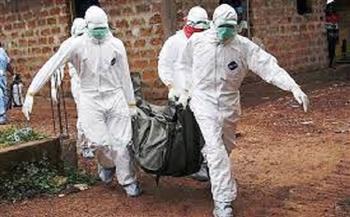 أوغندا تمدد الإغلاق المفروض على مناطق موبوءة في البلاد لاحتواء فيروس إيبولا 