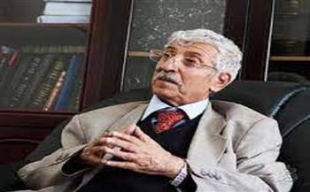 رحيل الشاعر اليمني عبدالعزيز المقالح