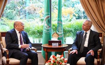 الأكاديمية العربية وسفارة الفلبين تبحثان سبل التعاون وتعزيز العلاقات المشتركة