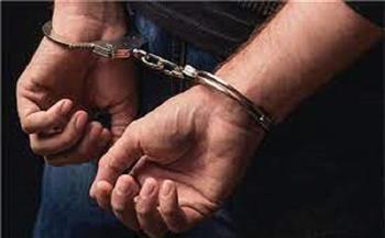 حبس عامل بالأوقاف وبحوزته 1500 جرام "مخدرات" وأسلحة نارية في سوهاج