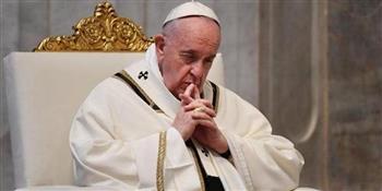 ملك البحرين يستقبل بابا الفاتيكان بقصر الصخير