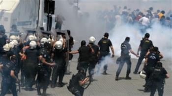 اشتباكات بين المتظاهرين والشرطة في قوانجتشو