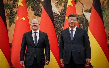 شولتس يدعو بكين للضغط على موسكو ويطلب من بوتين تمديد اتفاق تصدير الحبوب