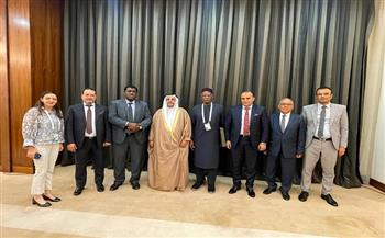 العسومي يلتقي مع المبعوث الأممي لليبيا على هامش المشاركة في القمة العربية بالجزائر               
