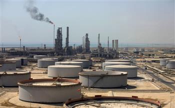 السعودية تخفض أسعار النفط المصدر إلى دول آسيا