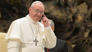 بابا الفاتيكان يدعو إلى تعزيز السلام بالحوار ونبذ الكراهية