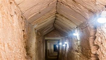 اكتشاف نفق صخري بمنطقة معبد تابوزيريس ماجنا غرب الإسكندرية