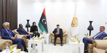 رئيس الحكومة الليبية يلتقي بوفد من الاتحاد الأفريقي