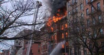 إصابة العشرات إثر نشوب حريق في مبنى سكني بنيويورك الأمريكية