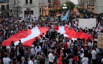 الآلاف ينظمون مسيرة فى بيرو للمطالبة باستقالة الرئيس كاستيو
