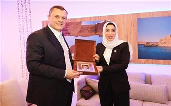 وزير السياحة يلتقي نظيرته البحرينية خلال مشاركته في بورصة لندن الدولية WTM 2022