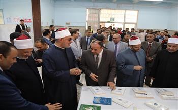 أمين «البحوث الإسلامية» يفتتح معرضًا للكتاب بجامعة الأزهر بأسيوط