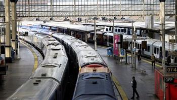خدمات السكك الحديدية في المملكة المتحدة تشهد فوضى رغم إلغاء الإضرابات
