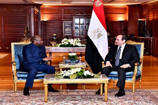 الرئيس السيسي يستقبل نظيره البوروندي على هامش قمة المناخ بشرم الشيخ