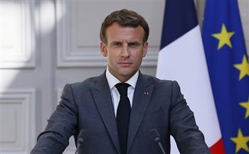 ماكرون يسعى لتهدئة المخاوف بشأن النووي الفرنسي