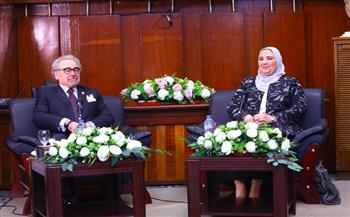 وزيرة التضامن تفتتح الصالون الثقافي الأول للنقابة العامة لاتحاد كتاب مصر